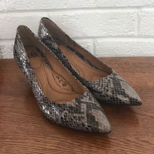 Sofft snake skin kitten heels. Leather